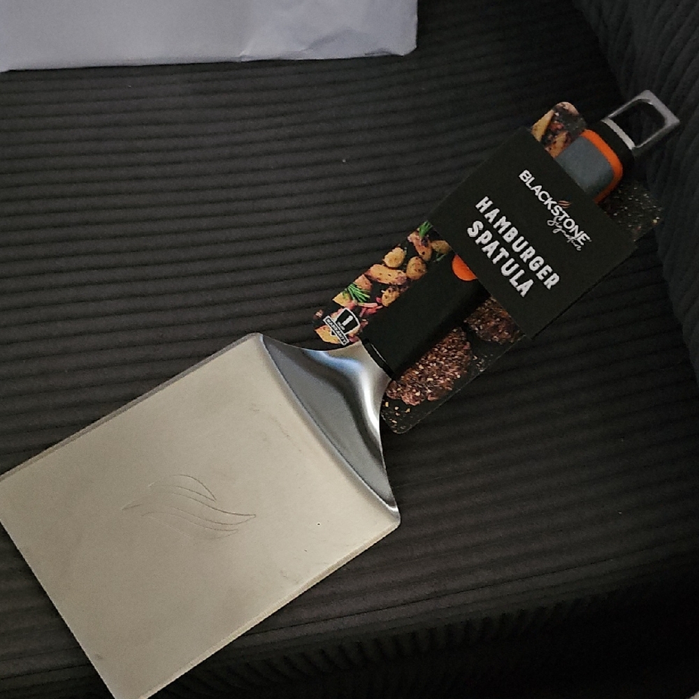 **NWT**Blackstone Silver and Black Hamburger Spatula